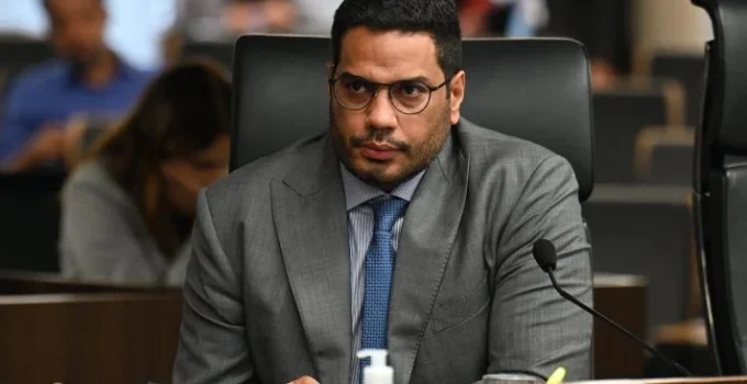 Do Congresso ao TCU: A Trajetória Política do Relator do Caso Master