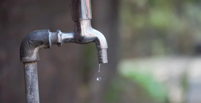 Falta de Água em BH, Sabará e Santa Luzia: Manutenção Emergencial Afeta Diversos Bairros Nesta Terça (6)