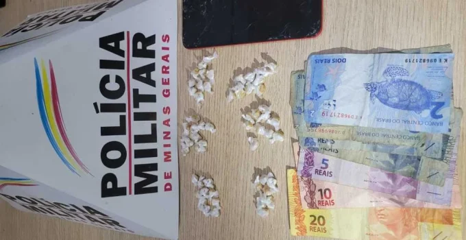 Tráfico de Drogas em Ipatinga: Menores e Jovem são Detidos com Crack e Dinheiro em Batida Policial no Canaã