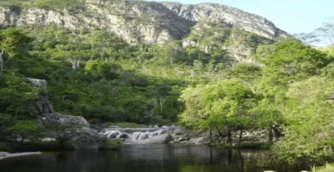 Grão Mogol: A Joia Colonial Mineira que Encanta com Tesouros Europeus e Arquitetura em Pedra