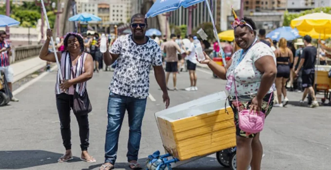 Carnaval BH 2026: Ambulantes começam a se cadastrar para vender produtos a partir de segunda-feira