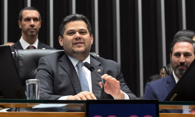 Veto de Lula sobre Dosimetria deve ser analisado no Senado antes do Carnaval, dizem interlocutores de Alcolumbre