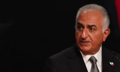 Filho do último Xá do Irã incita greve geral contra regime de Khamenei