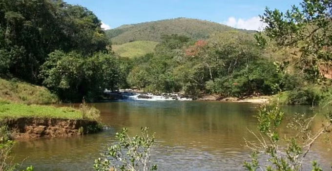 Tragédia no Sul de Minas: Quatro Vítimas, Incluindo Bebê, Morrem Afogadas em Um Domingo Chuvoso