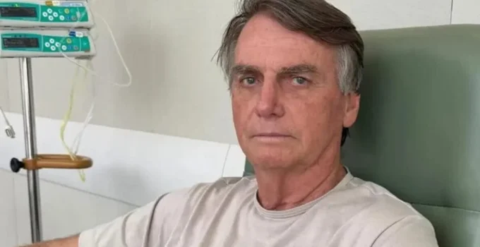 Carlos Bolsonaro alega piora na saúde do pai e grave abalo psicológico