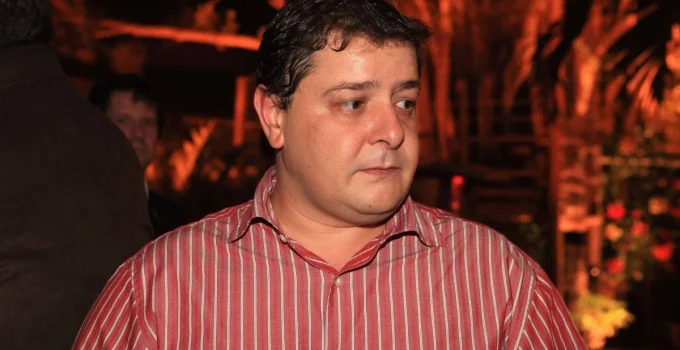 Membros da CPMI do INSS pedem ao STF apreensão de passaporte e tornozeleira para Lulinha