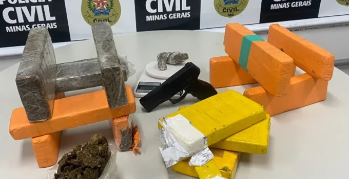 Operação da Polícia Civil em Betim desarticula ponto de drogas do PCC com apreensão de 14 kg de entorpecentes