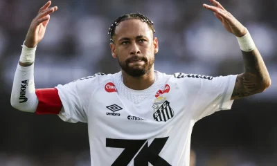 Neymar garante que jogará contra o Juventude mesmo com lesão no joelho e foca em tirar Santos da zona de rebaixamento