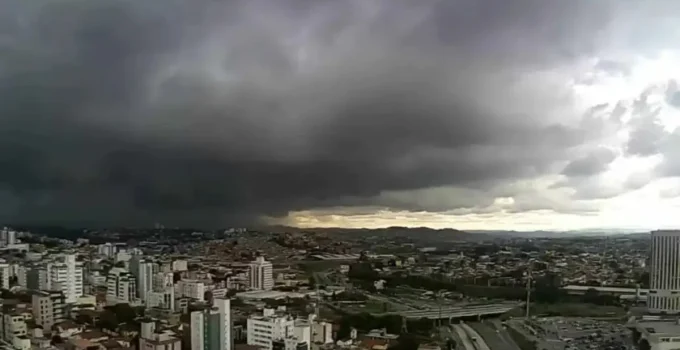 Alerta da Defesa Civil: Chuva de Granizo Ameaça Belo Horizonte nas Próximas Horas