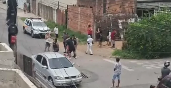 Homem é encontrado ferido em Coronel Fabriciano; versão de agressão contrasta com relato de queda após ingestão de álcool