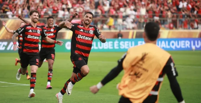 Flamengo Conquista a Libertadores 2025 em Lima: Tetra Histórico Contra o Palmeiras e Prêmio Milionário