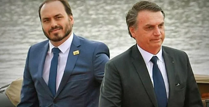 Carlos Bolsonaro alega falta de contato com o pai há mais de dois dias e questiona restrições de visitação