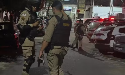 PM de Minas Gerais intercepta comboio com 12 ex-detentos e apreende armas em rota para Muriaé