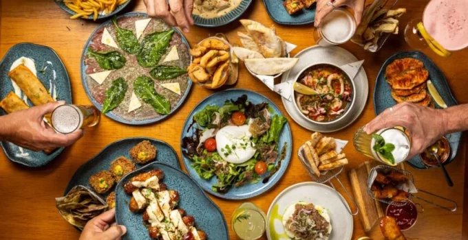 Roteiro Gastronômico em BH: Bares e Restaurantes Para Descobrir a Capital Mineira nas Férias