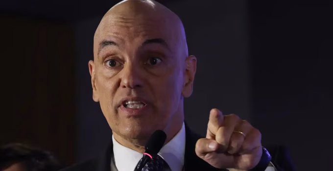 Moraes proíbe acampamentos e manifestações perto da Papuda e autoriza prisões