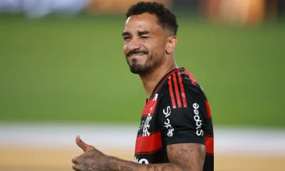 Danilo, herói do título do Flamengo na Libertadores, emociona com mensagem: 'Permita-se sonhar, porque se você pode sonhar, você pode realizar'