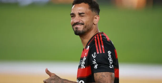 Danilo, herói do título do Flamengo na Libertadores, emociona com mensagem: 'Permita-se sonhar, porque se você pode sonhar, você pode realizar'