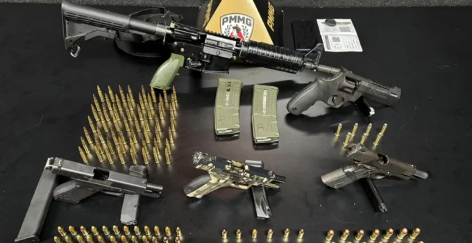 Polícia de BH frustra ataque de facções rivais e apreende fuzil e pistolas em bairro da Oeste