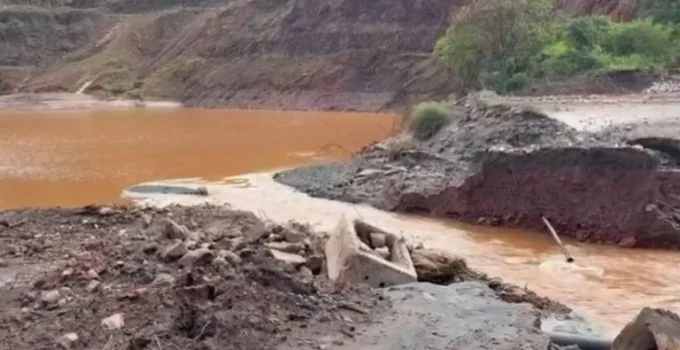 Estrutura da Vale transborda em MG e gera enchente de lama sete anos após tragédia de Brumadinho