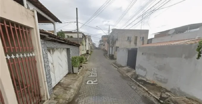 Homem é preso em Governador Valadares após matar ex-companheira a facadas na frente da filha de 4 anos