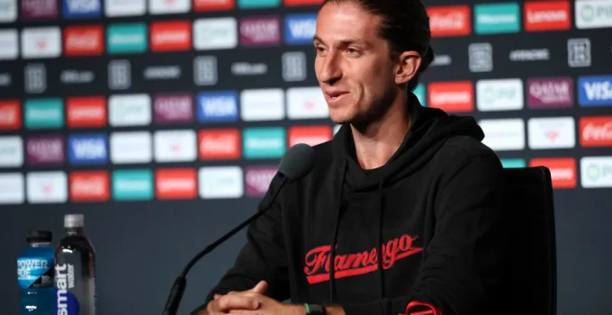 Filipe Luís dedica título da Libertadores ao atacante Pedro e agradece ao Flamengo pela oportunidade