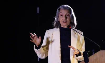 Cármen Lúcia compara ditadura a 'erva daninha' e alerta: 'Primeira vítima é a Constituição'