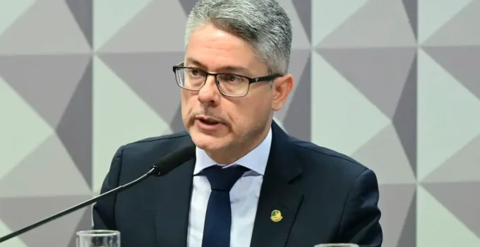 CPI do Crime Organizado mira escritório da esposa de Alexandre de Moraes em investigação sobre Banco Master