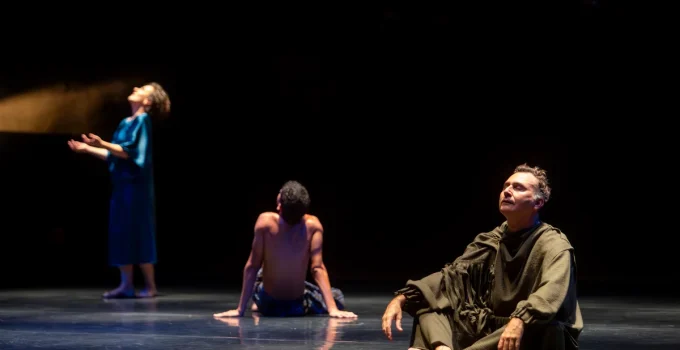 Grupo Primeiro Ato Encena 'Como Água' no Palácio das Artes, Celebrando a Natureza e a Vida em BH