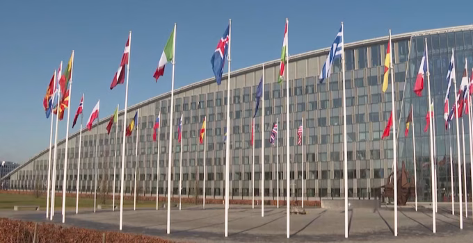 Mãe com Crenças Apocalípticas Leva Filhos de Utah para Europa; Crianças São Encontradas em Abrigo Precário na Croácia