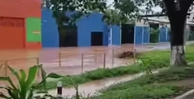 Várzea da Palma Cancela Carnaval Devido a Fortes Chuvas que Causaram Devastação no Norte de Minas