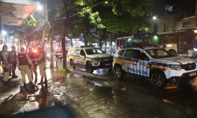 Homem de 29 anos é preso após aplicar 'mata-leão' e roubar bolsa de idosa de 75 anos na Avenida Amazonas, em BH