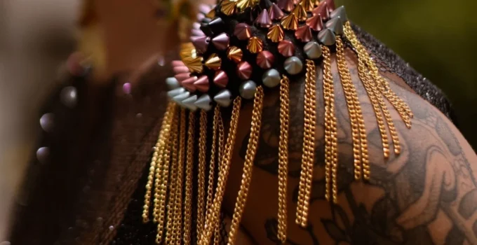 Carnaval BH: Adereços Artesanais e Acessórios Criativos Ganham Destaque para Foliões