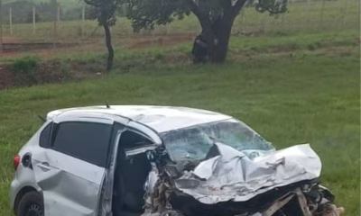 Motorista sem habilitação causa colisão frontal e mata 3 em rodovia de Minas Gerais