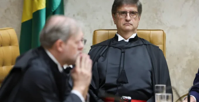 Gonet defende STF contra 'zanga impetuosa' e alude a lições da pandemia