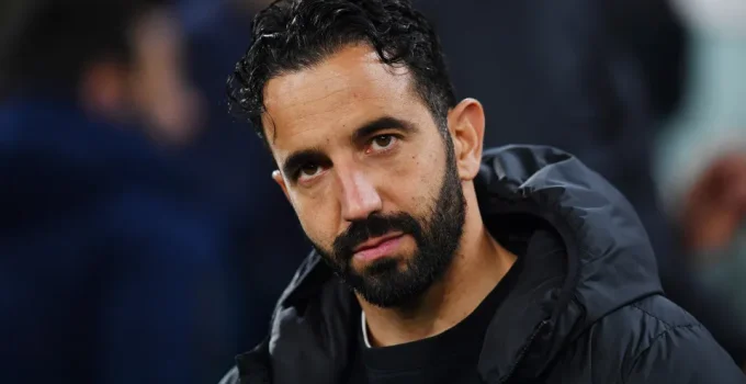 Manchester United vira sobre o Crystal Palace e encerra jejum de vitórias na Premier League