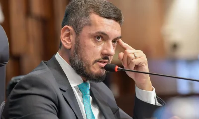 Rodrigo Bacellar pede nova licença da Alerj e se ausenta da primeira sessão do ano