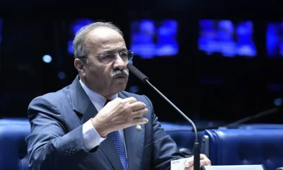 Flávio Dino arquiva parte de inquérito contra Chico Rodrigues; dinheiro na cueca é um dos pontos