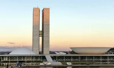 Reajuste para servidores do Congresso custará R$ 790 milhões em 2026