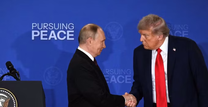 Fim do Tratado New START joga EUA e Rússia em corrida nuclear sem freios, alertam analistas globais