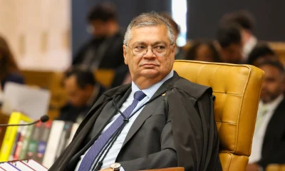 Dino suspende verbas 'penduricalhos' dos Três Poderes para cumprir teto constitucional