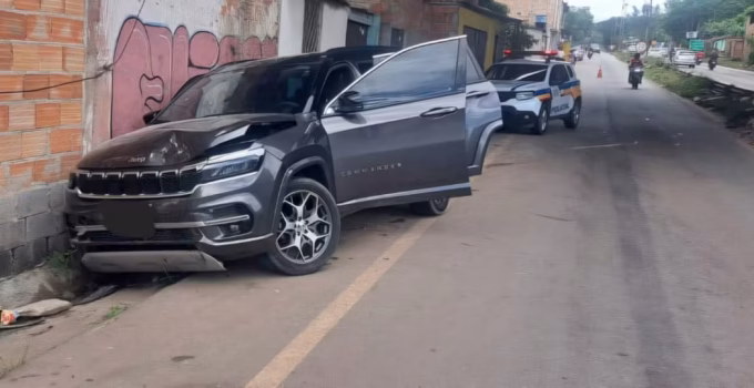 Veículos Roubados em Lava Jato na Pampulha são Recuperados Após Perseguição e Prisões na Capital