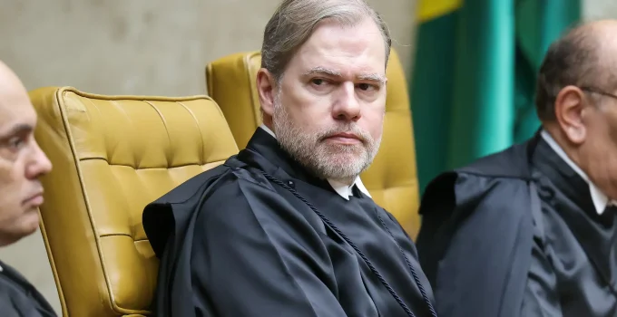 Oposição reage com força a pedido da PF para afastar Toffoli do caso Banco Master