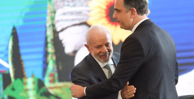 Rodrigo Pacheco sinaliza a Lula aceitação para disputar Governo de Minas Gerais em 2026