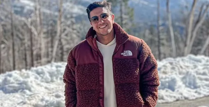 Entregador detido pelo ICE nos EUA desembarca em Confins, em BH, após mais de dois meses de prisão