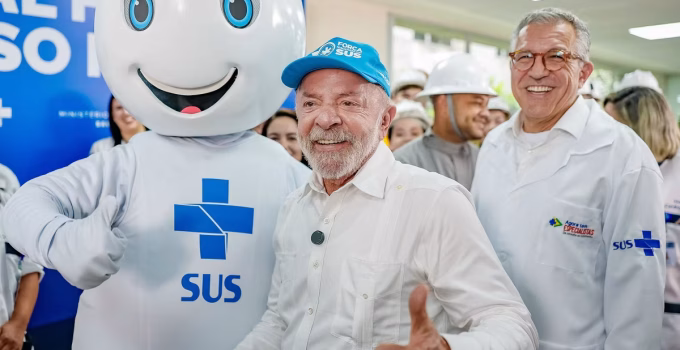 Lula critica uso de hospitais federais como 'moeda de troca' e promete comparar gestões