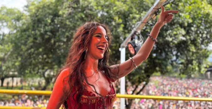 Marina Sena Conquista BH com Trio Histórico no Bloco Marinada e Leva Multidão ao Entorno do Mineirão