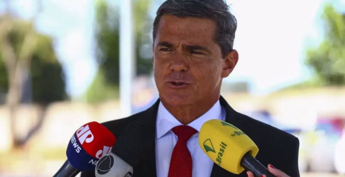 Moraes decide se general condenado por tentativa de golpe pode receber visita íntima