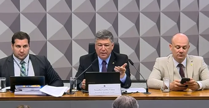 CPMI do INSS antecipa depoimento de Daniel Vorcaro para segunda-feira em disputa com Renan Calheiros