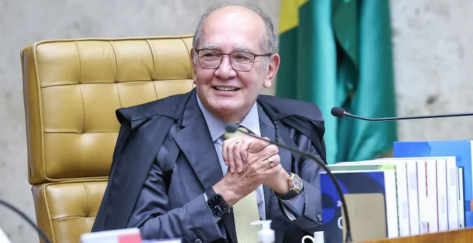 Gilmar Mendes elogia STF em meio à crise do Master e cita revista estrangeira