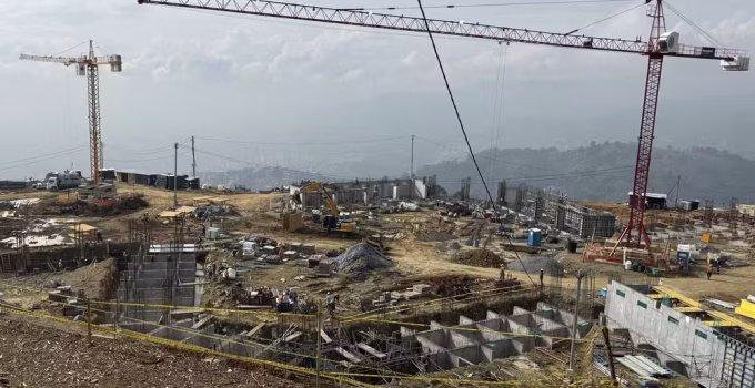 Medellín aposta em mega-prisão inspirada em modelo de El Salvador para combater crime organizado